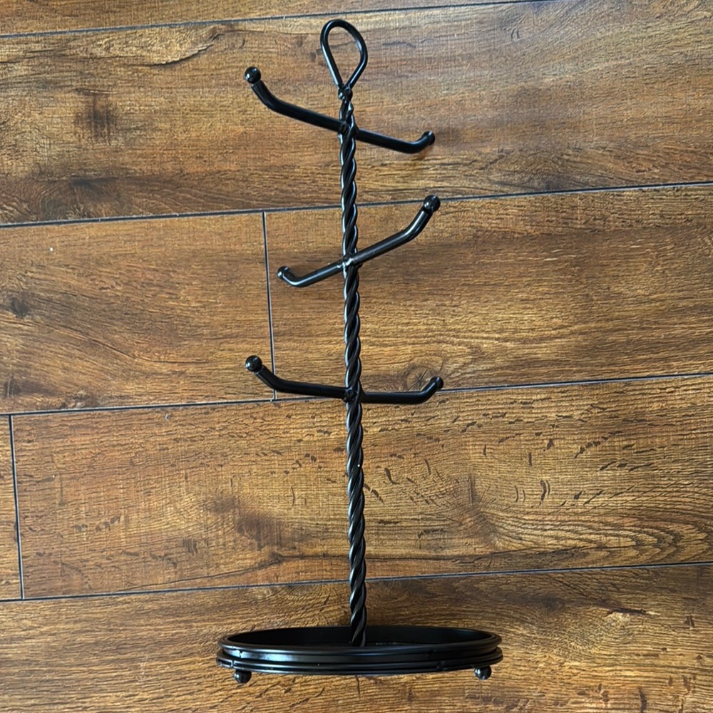 Black Metal Mugs Stand&holder